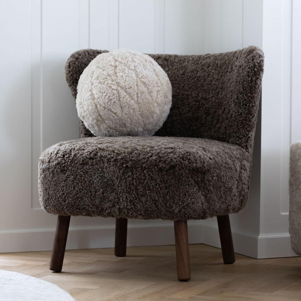 NATURES COLLECTION Emil Lounge Chair | Korthåret